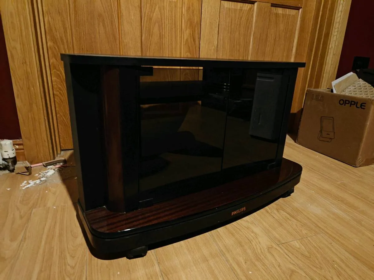 TV Stand - Image 3