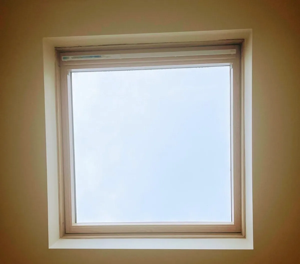 1140mm x 1200mm Pair of Velux Windows - Image 1