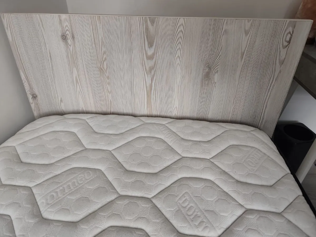 Custom-made bed - Image 4