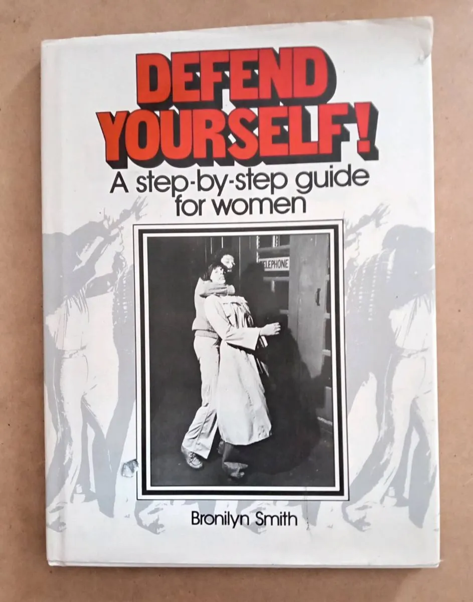 Various Books (10 photos) - Image 4