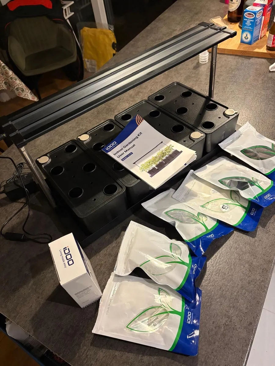 IDOO Indoor Gardening Kit - Image 4