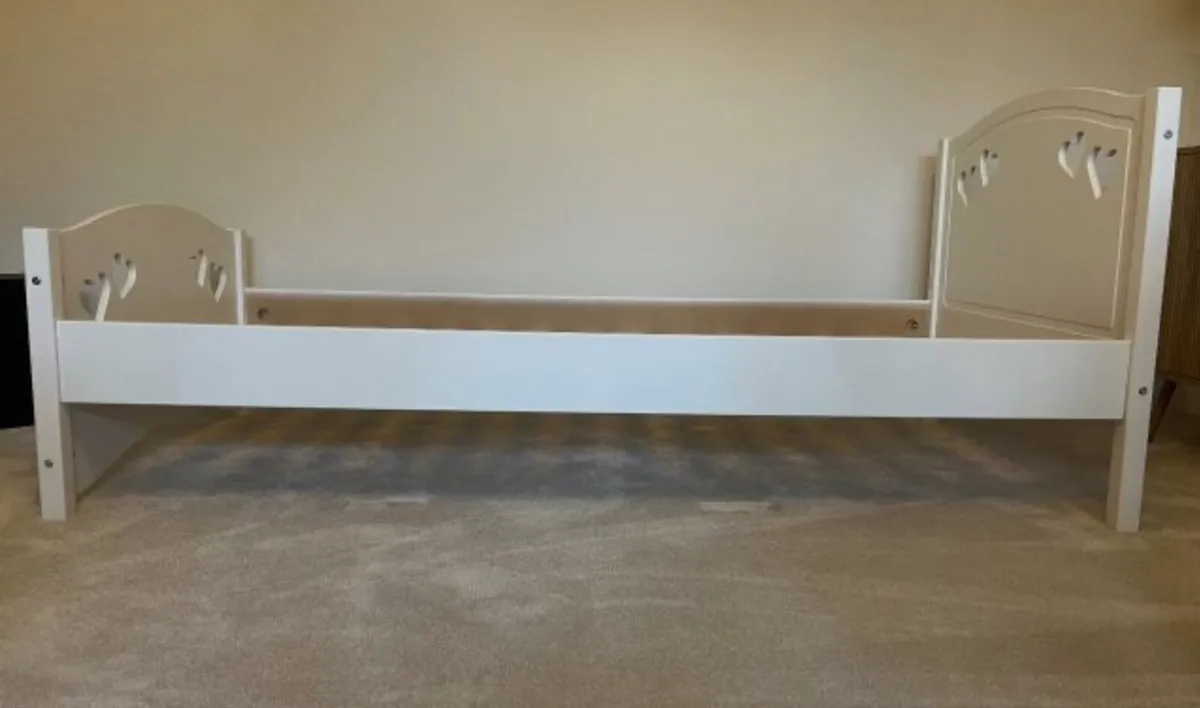 Single bed - Image 2