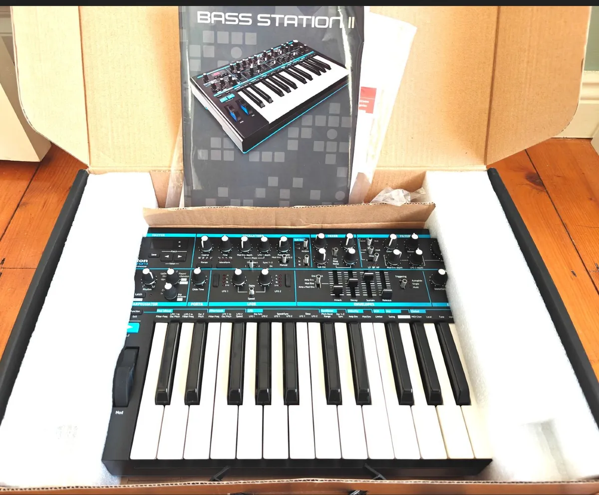 Novation Bass Station 2 Analogue Synth - Image 3