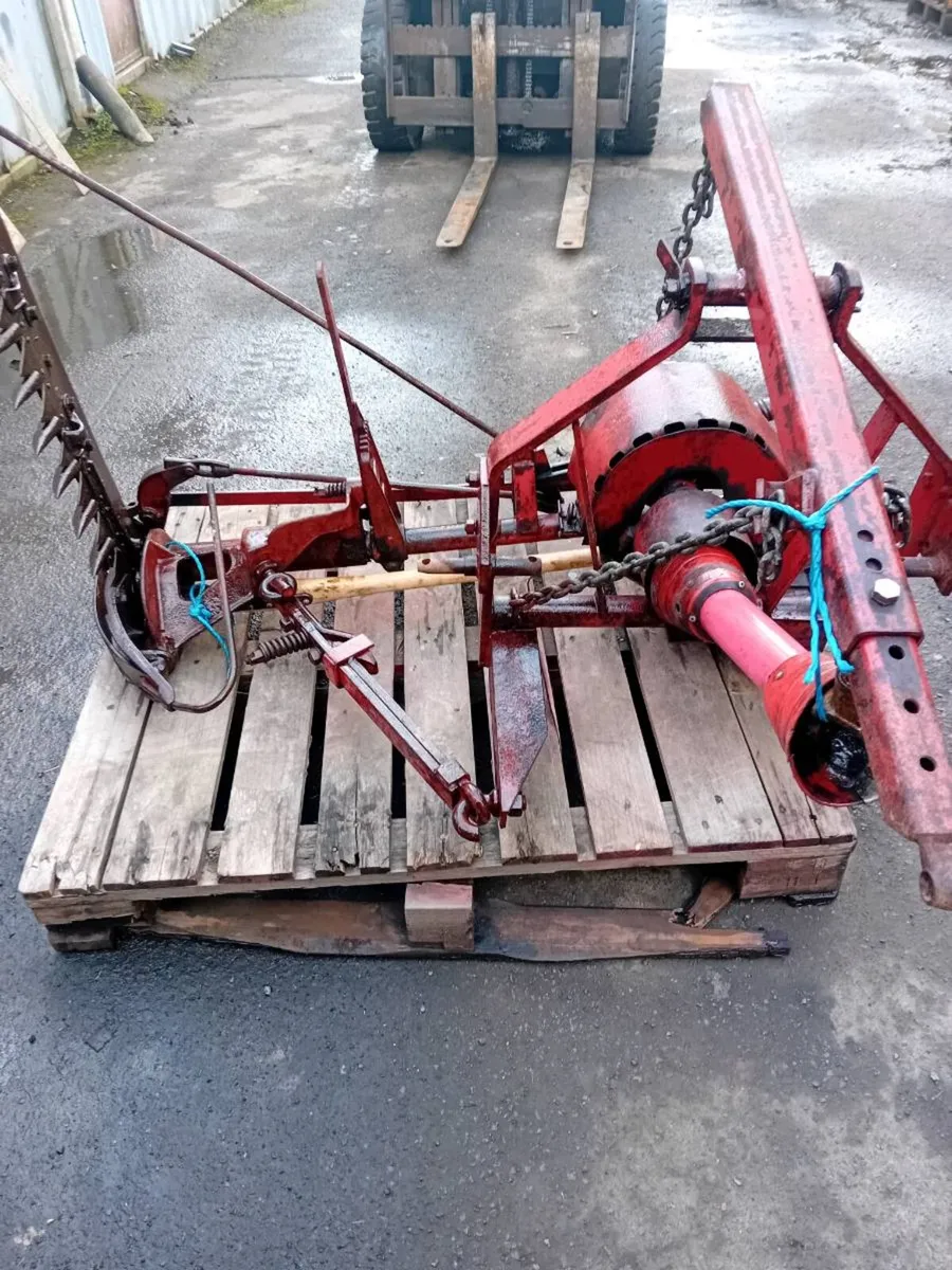 McCormick International Fingerbar Mower - Image 3