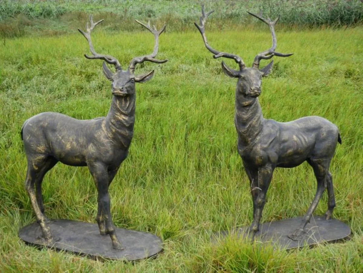 Pair of Standing Stags – D7223 - Image 2