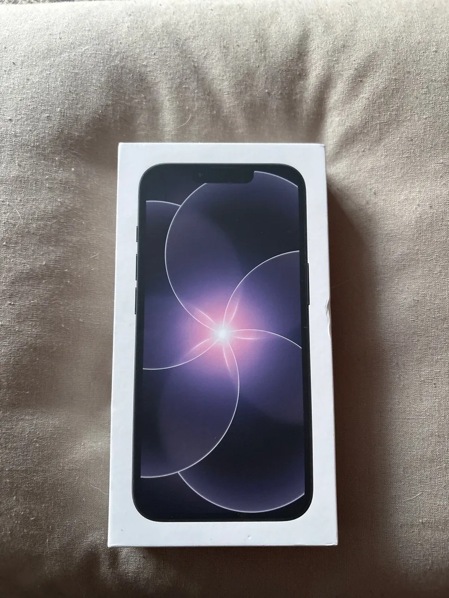 IPHONE 17E, BLACK, NOT OPEN - Image 1