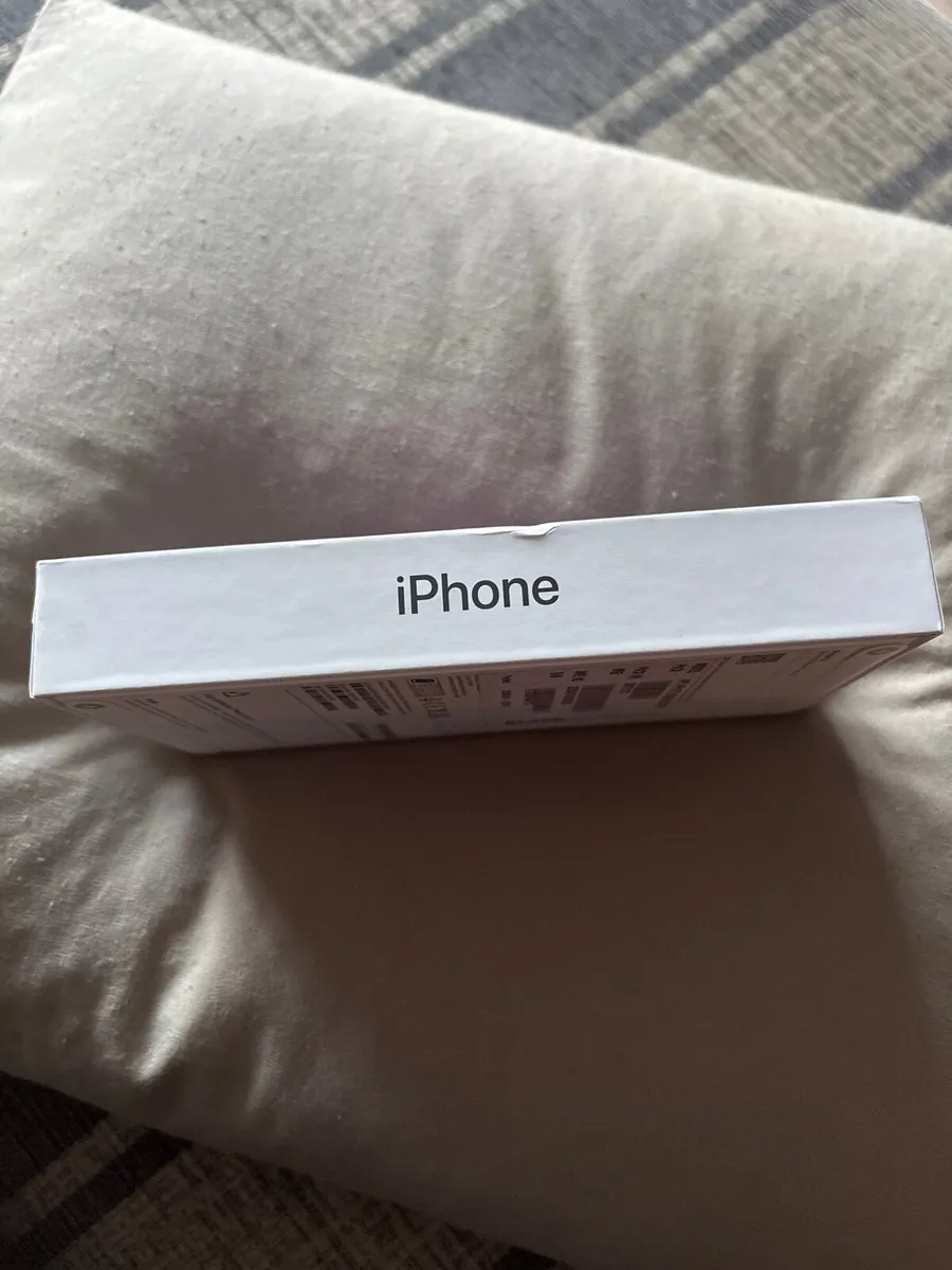 IPHONE 17E, BLACK, NOT OPEN - Image 2