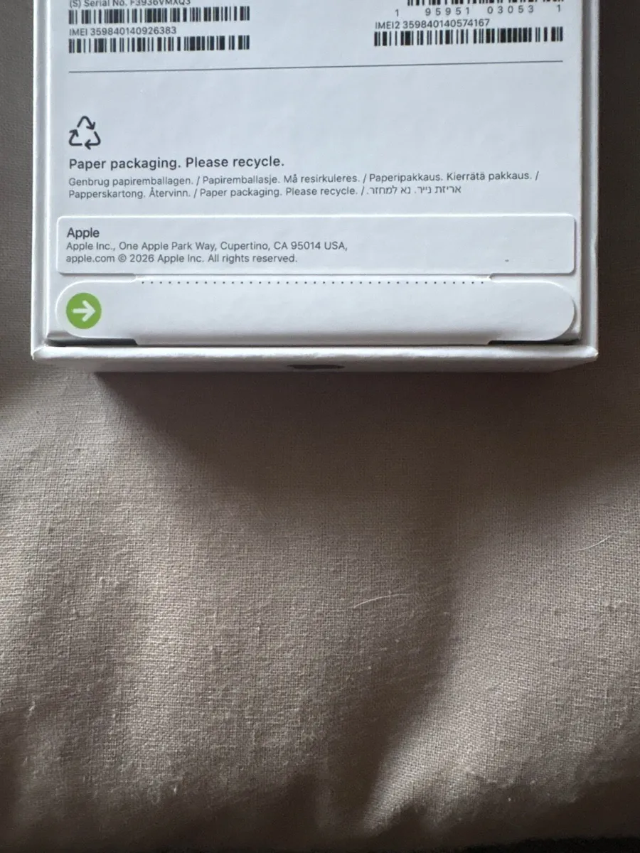 IPHONE 17E, BLACK, NOT OPEN - Image 4