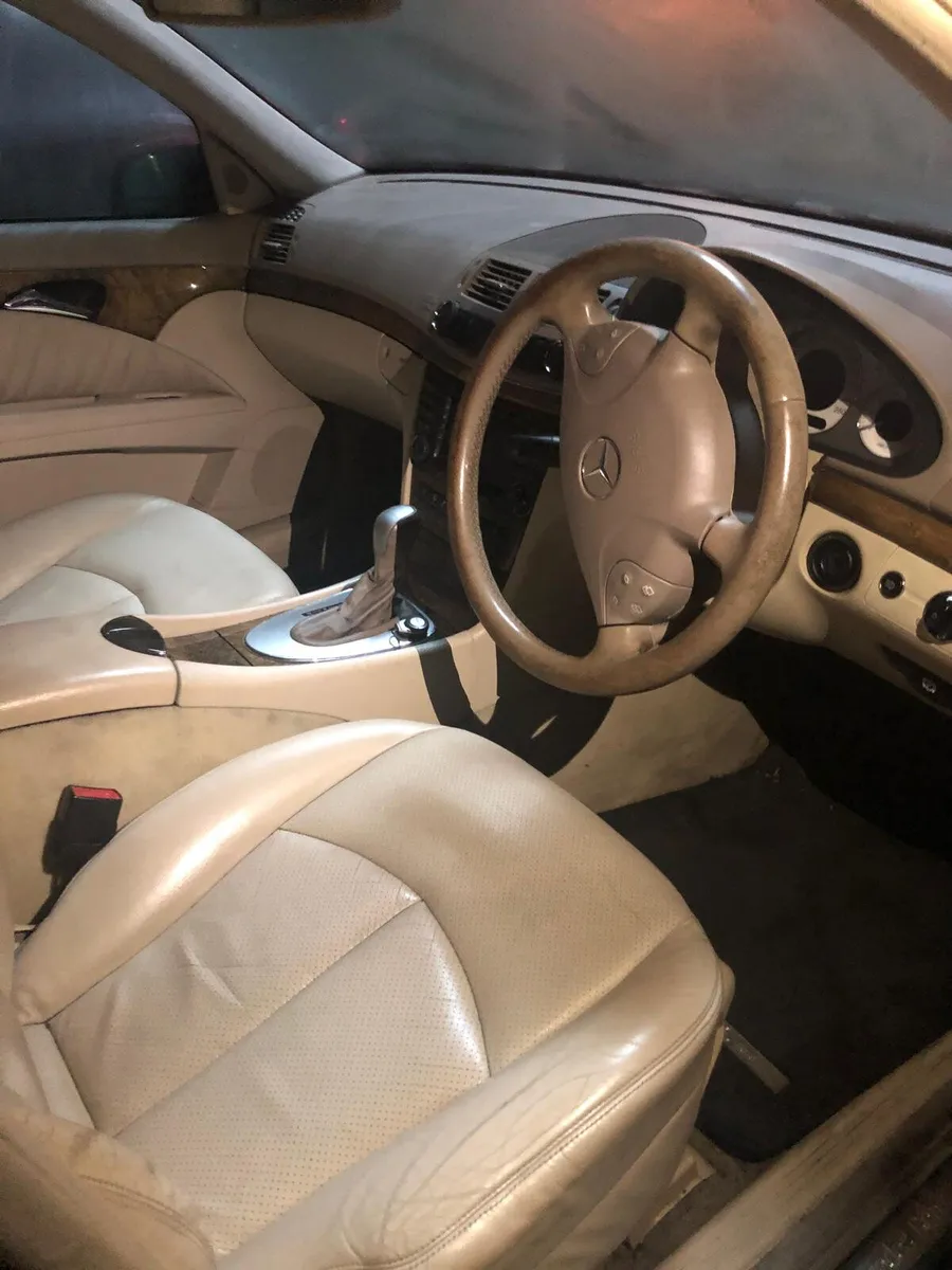 Mercedes E200 Automatic - Image 1