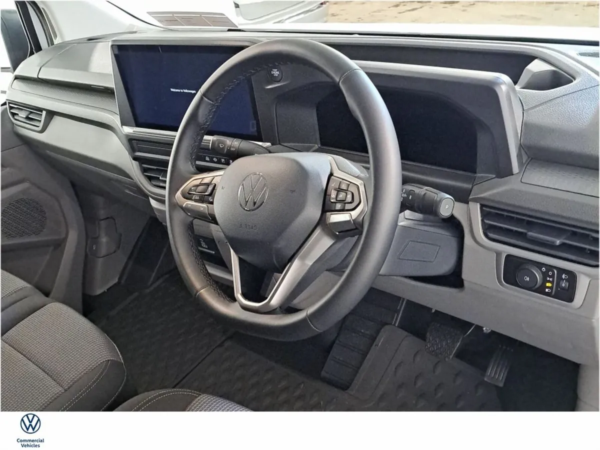 Volkswagen Transporter  E TRENDLINE LWB 218BHP  3D - Image 4