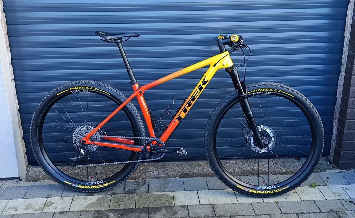 TREK Procaliber 9.6, Race XC MTB Hardtail - Image 1