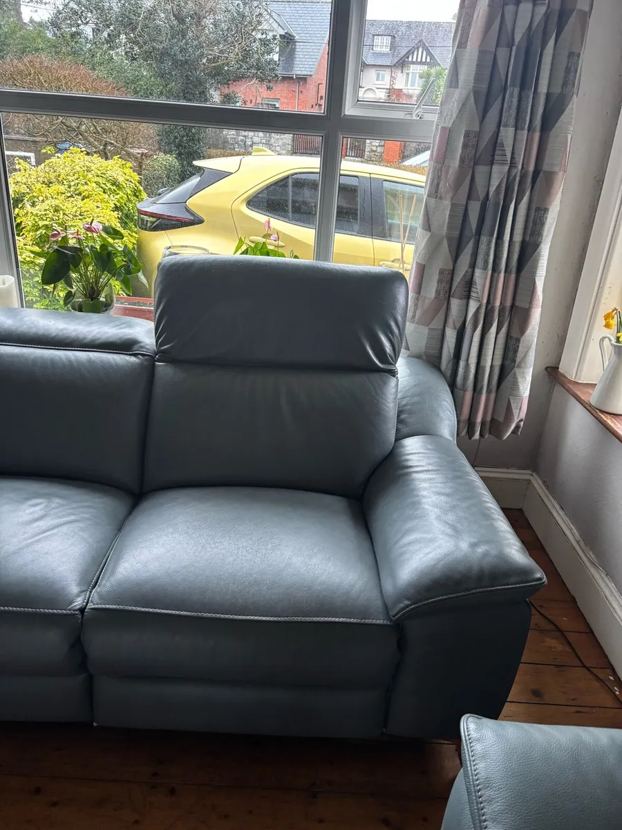 Leather Sofas - good condition - Image 2