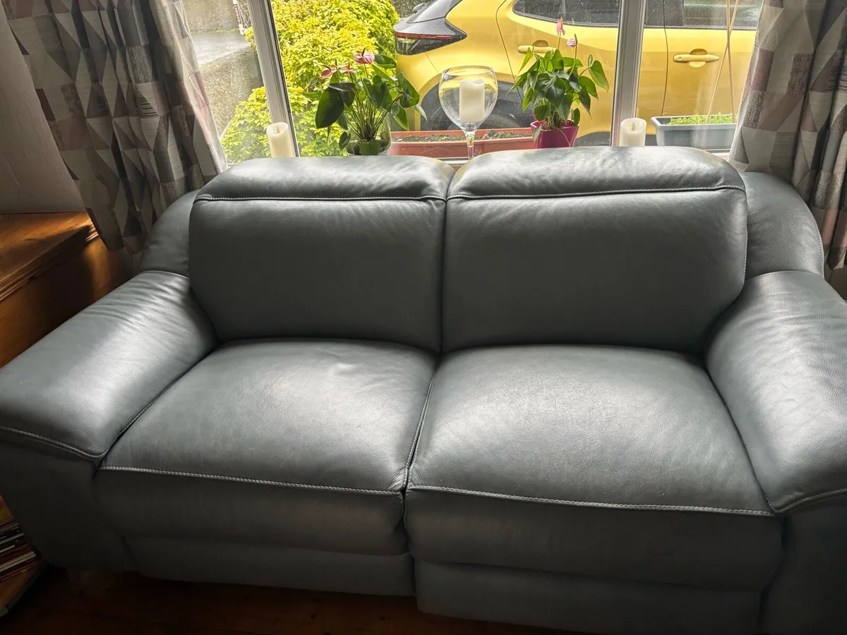 Leather Sofas - good condition - Image 3