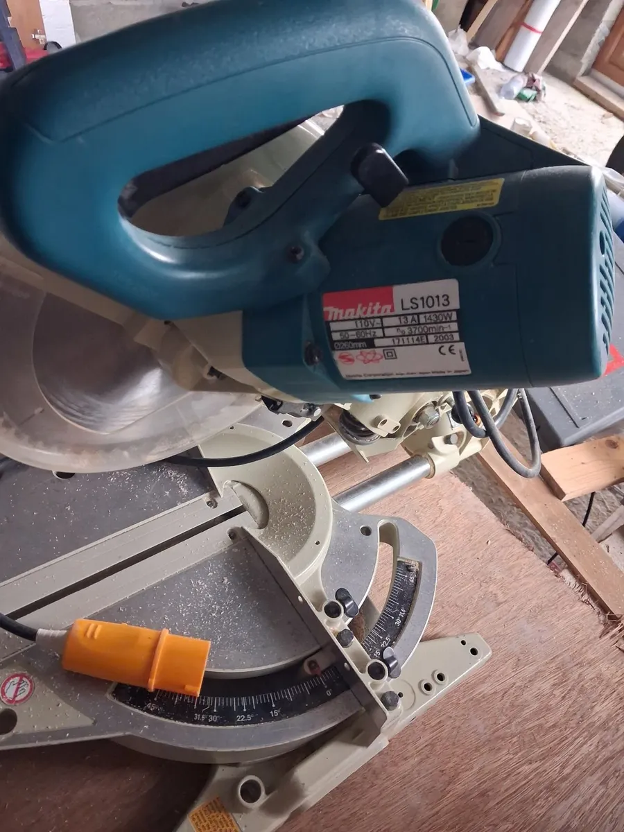 Makita 110v Mitresaw. - Image 2