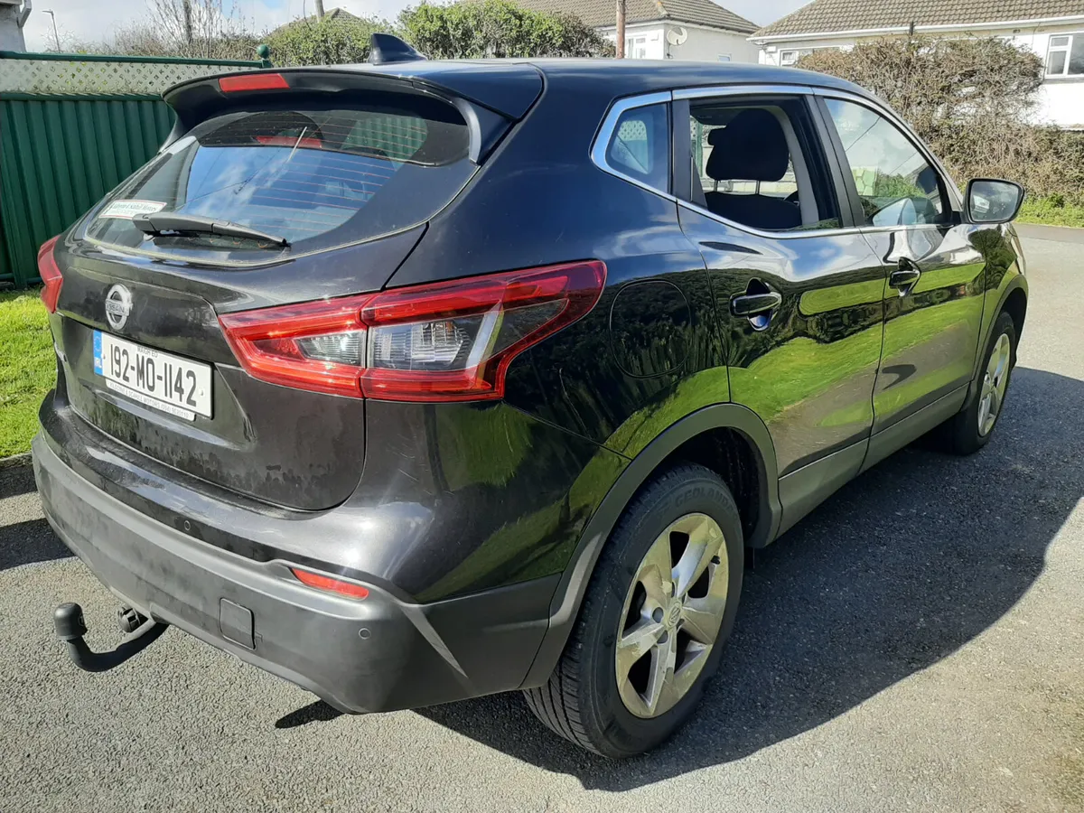 NISSAN QASHQAI 2019 AUTOMATIC, LOW KM - Image 2