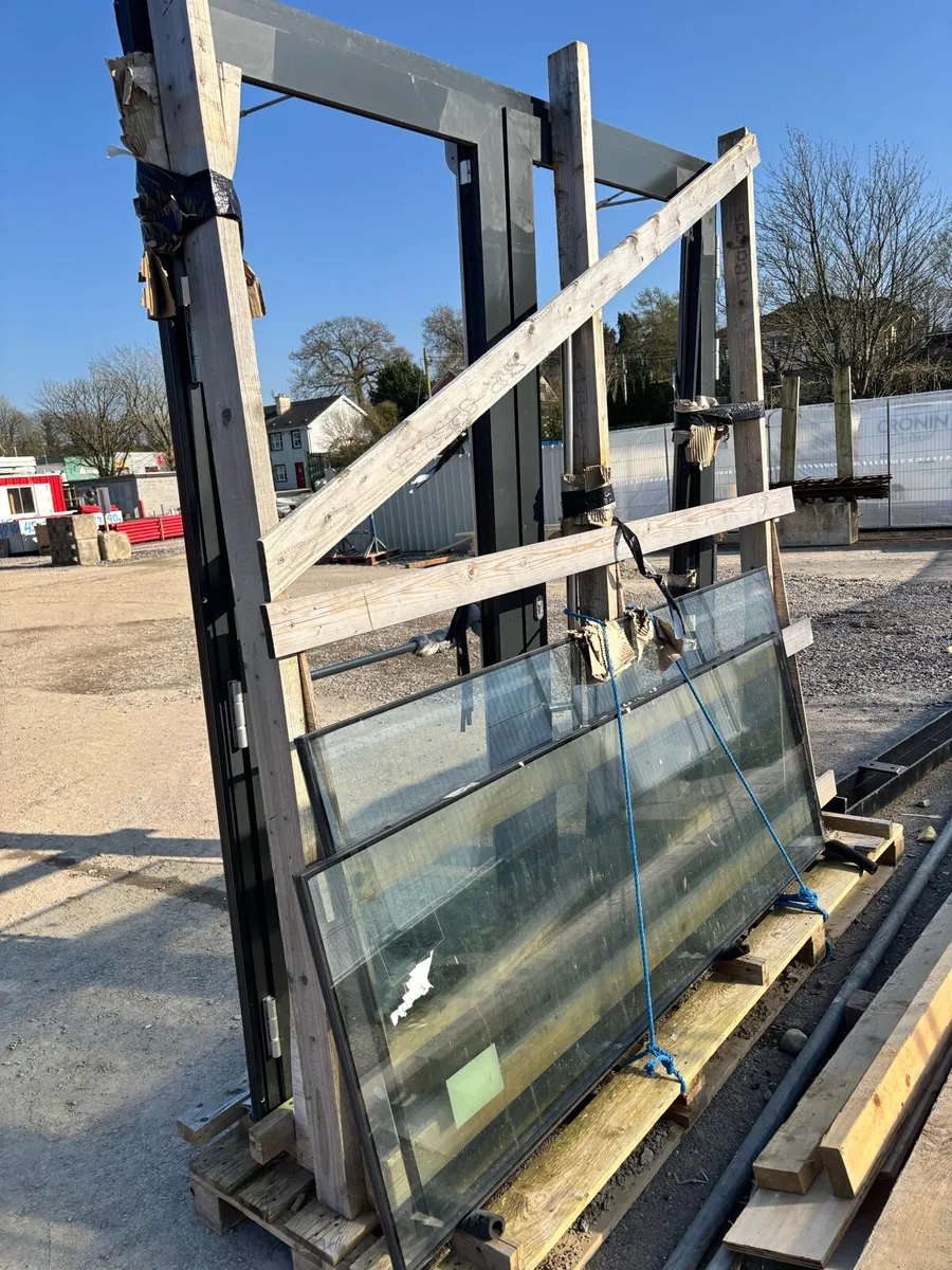 New aluminum push:Pull doors with glass - Image 2