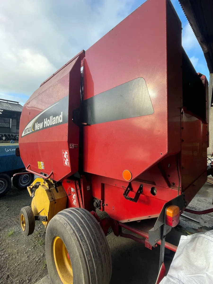 New Holland belt balers - Image 1