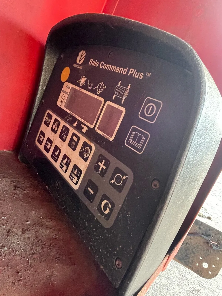 New Holland belt balers - Image 3