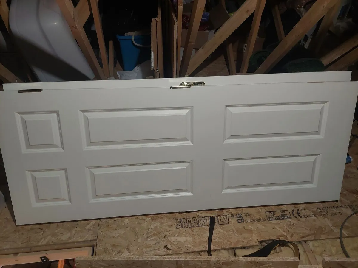 White internal double door - Image 1