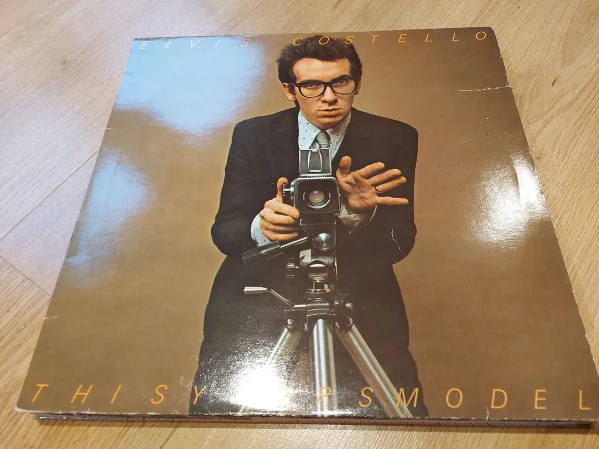 ELVIS COSTELLO - THIS YEARS MODEL - VINYL RECORD