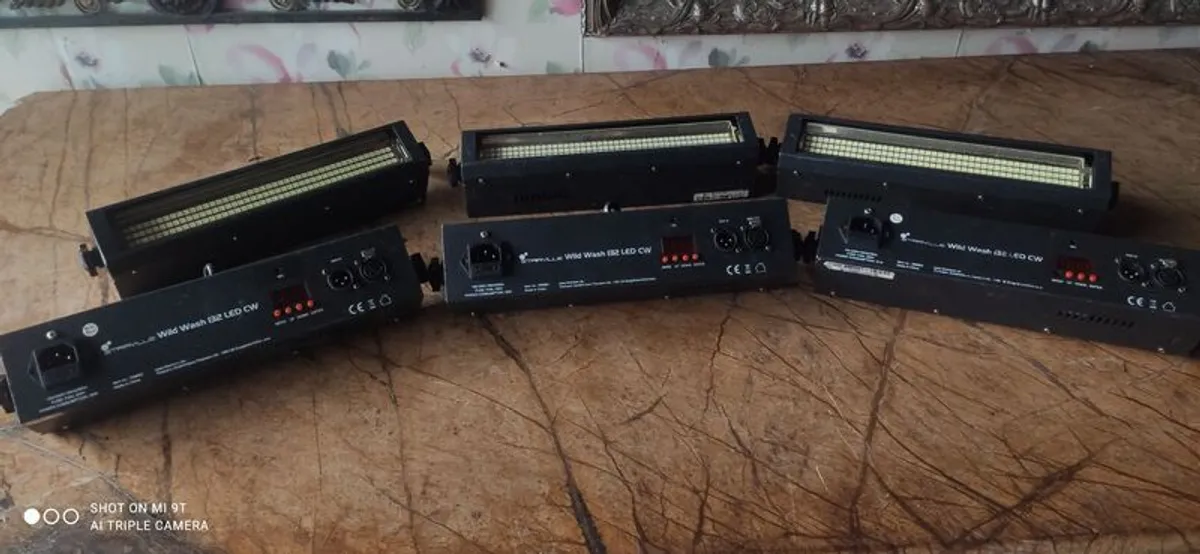 Strobes  Stairville Wild Wash 132 LED CW