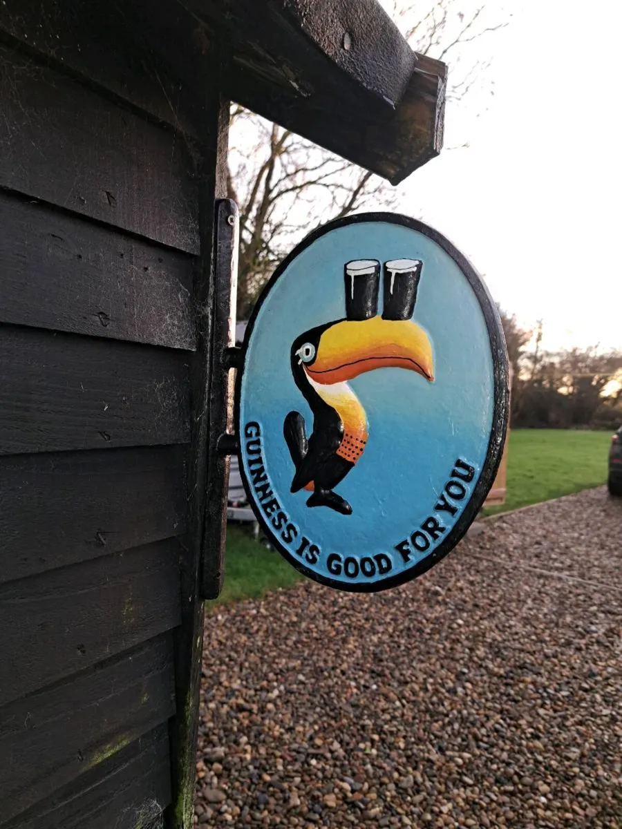 Guinness cast iron 2 sided bracket  sign - Image 3