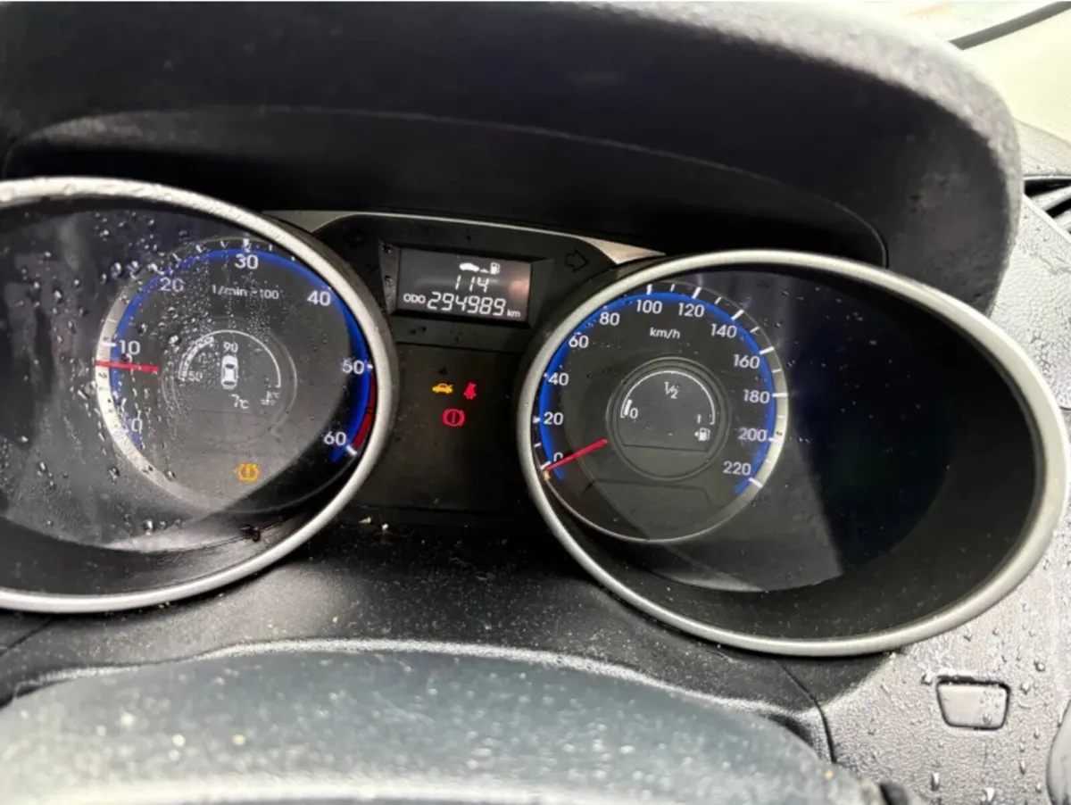 2015 Hyundai ix35 1.7 Diesel drive away - Image 4