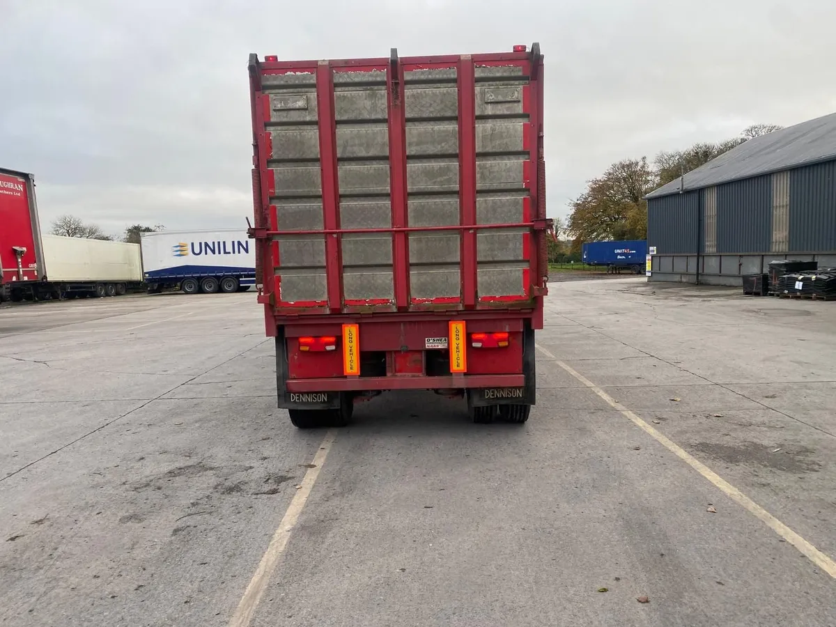 Scania  artic livestock trailer - Image 3