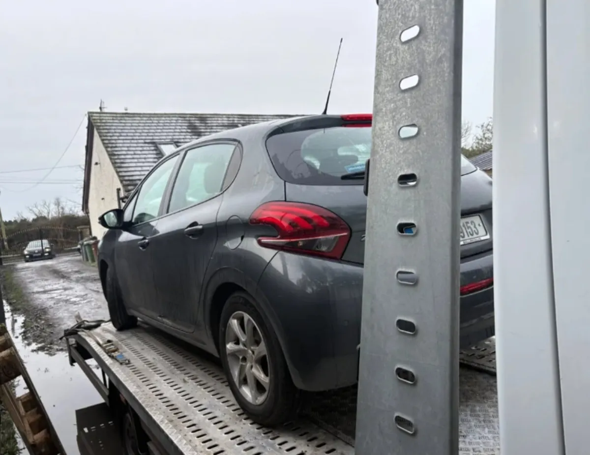 2018 Peugoet 208 1.2 Petrol - Image 3