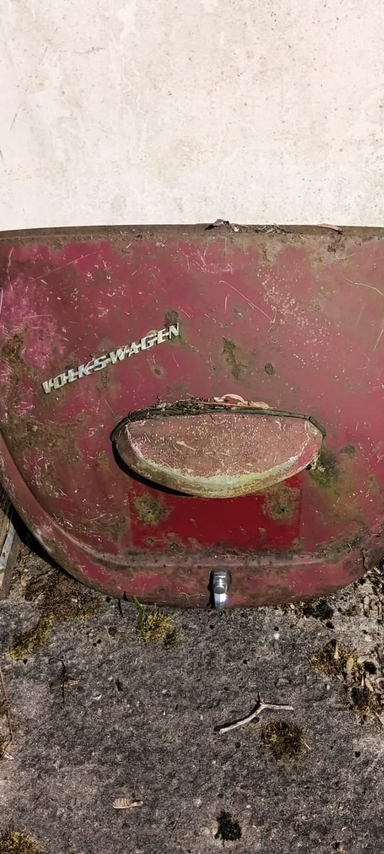 VW Beetle Engine Lid - Image 1