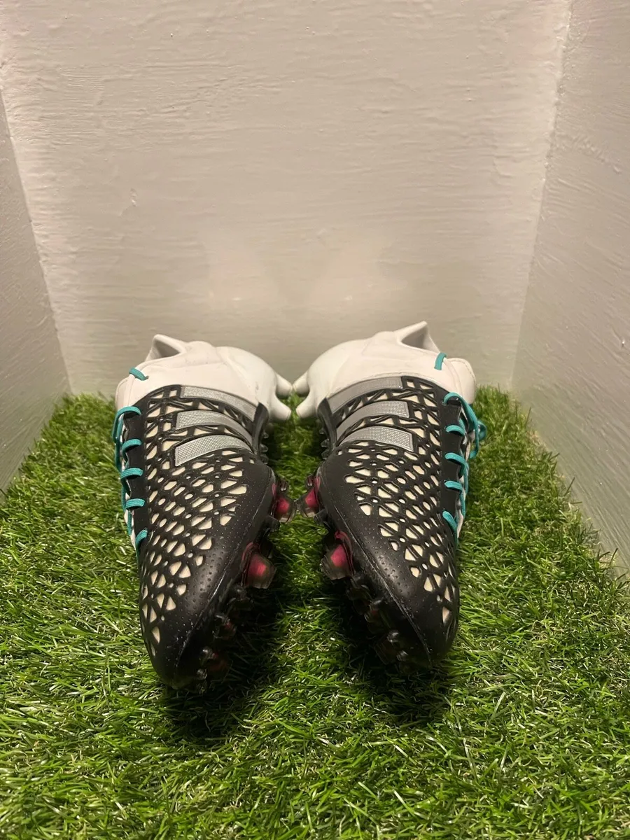 Adidas Ace 15.1 FG Football Boots | UK 9 - Image 4