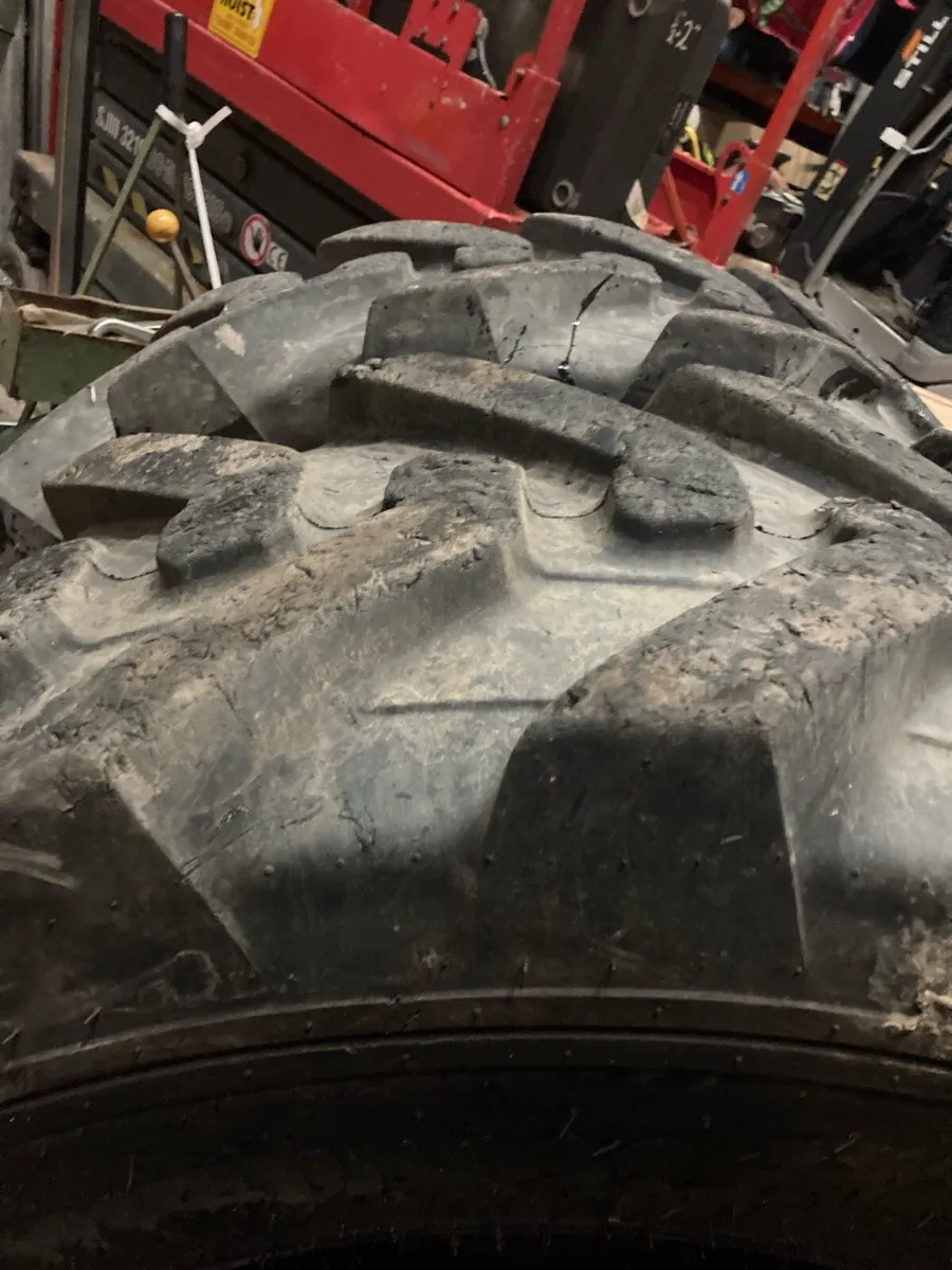 Teleporter Tyres for sale - Image 3