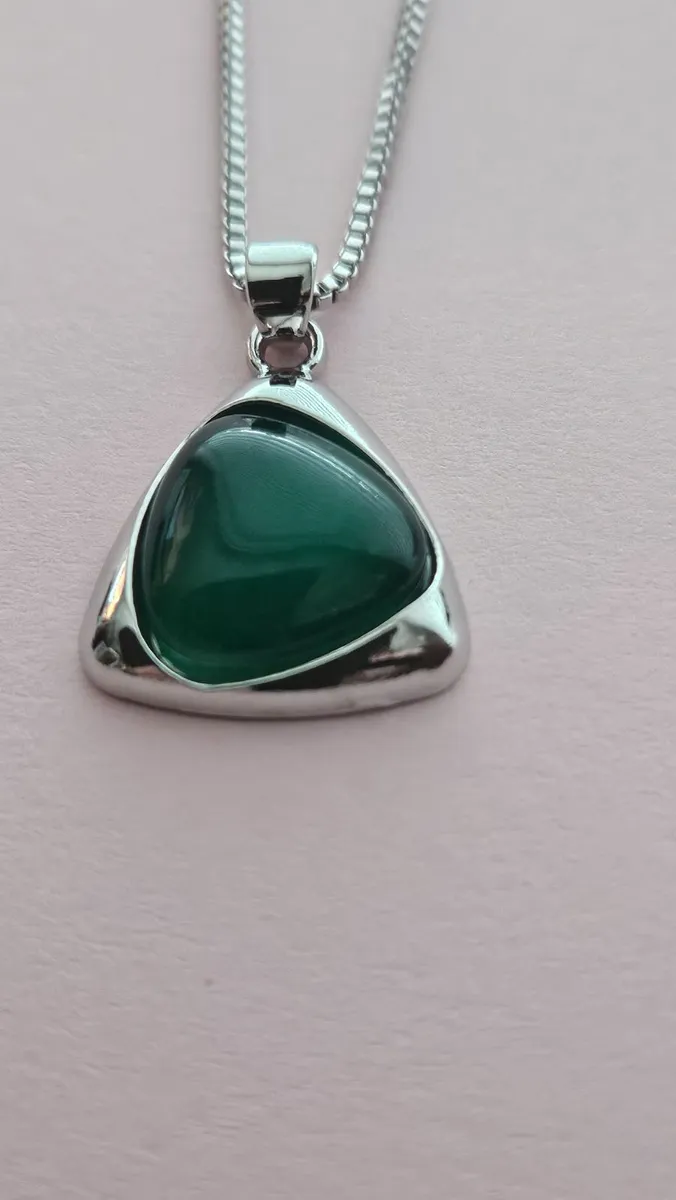 Chain and Pendant - Image 3