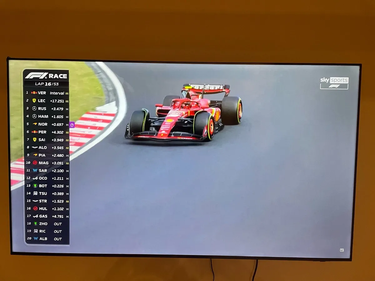 New Samsung 85inch 4K Smart TV - Image 3