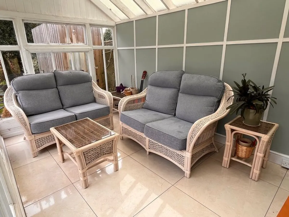 Conservatory furniture
