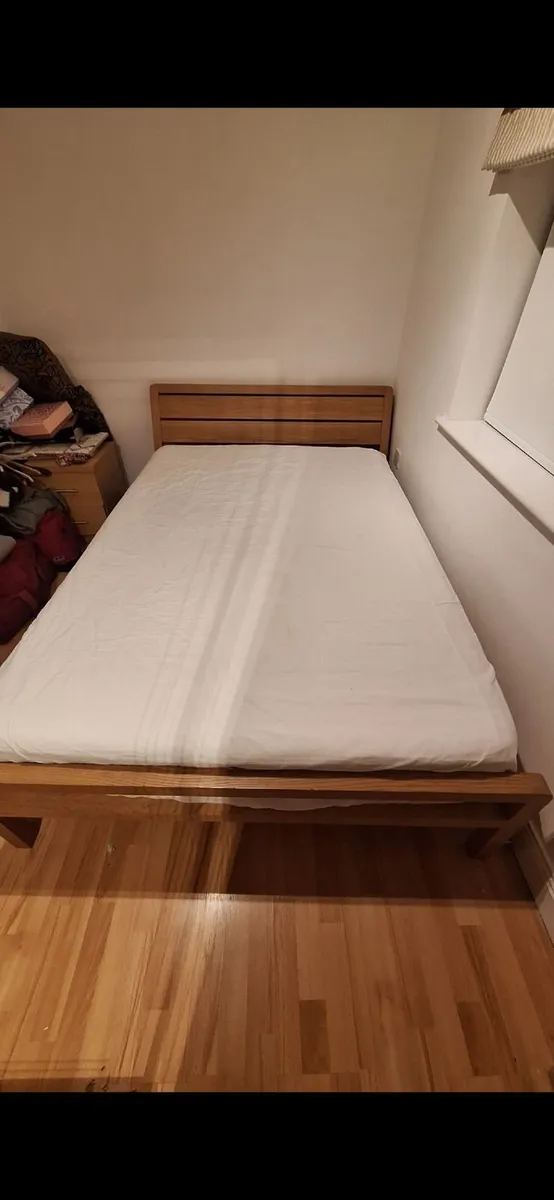 Wooden double bed - Image 2