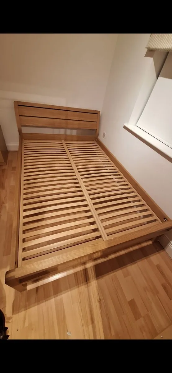 Wooden double bed - Image 3
