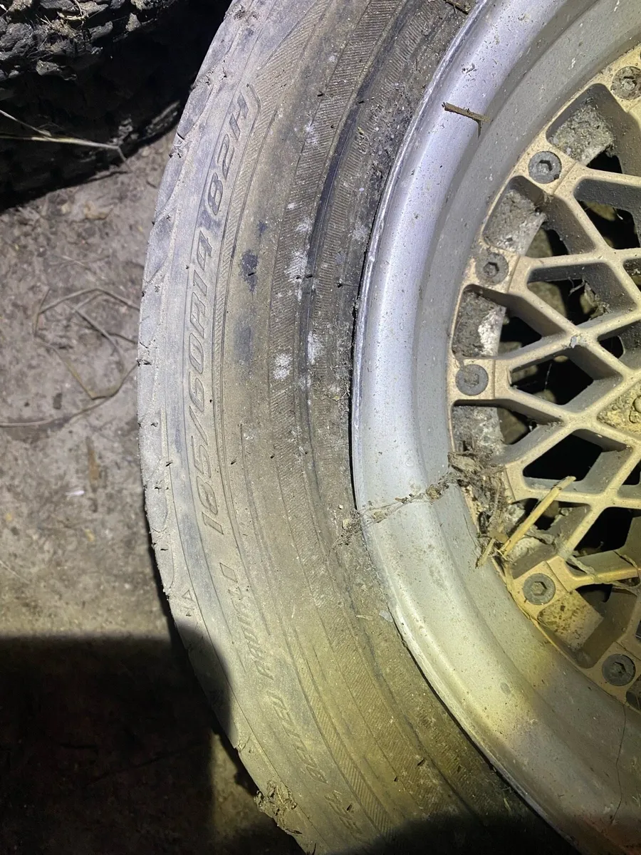 Various car parts - Image 2