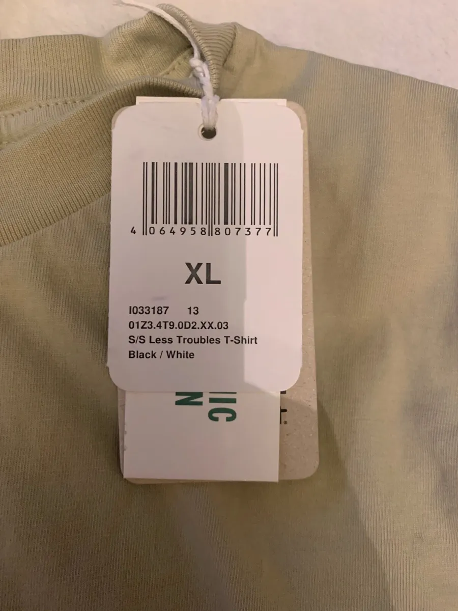 Carhartt t shirt new - Image 3