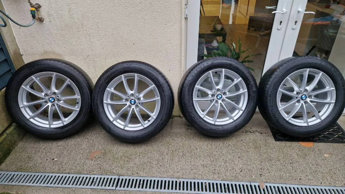 18 inch BMW G30 Wheels and Tyres - Image 1