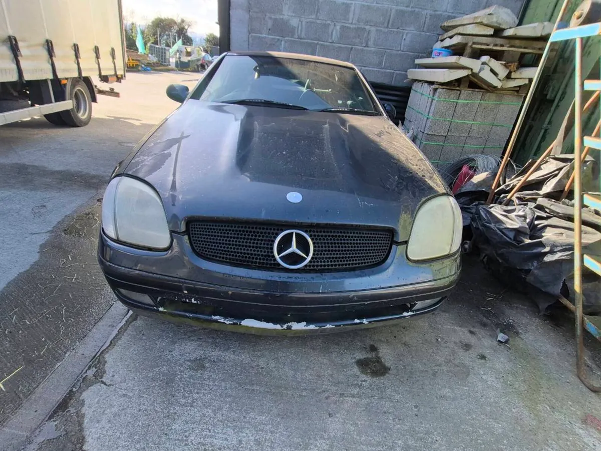 Merceders benz - Image 2