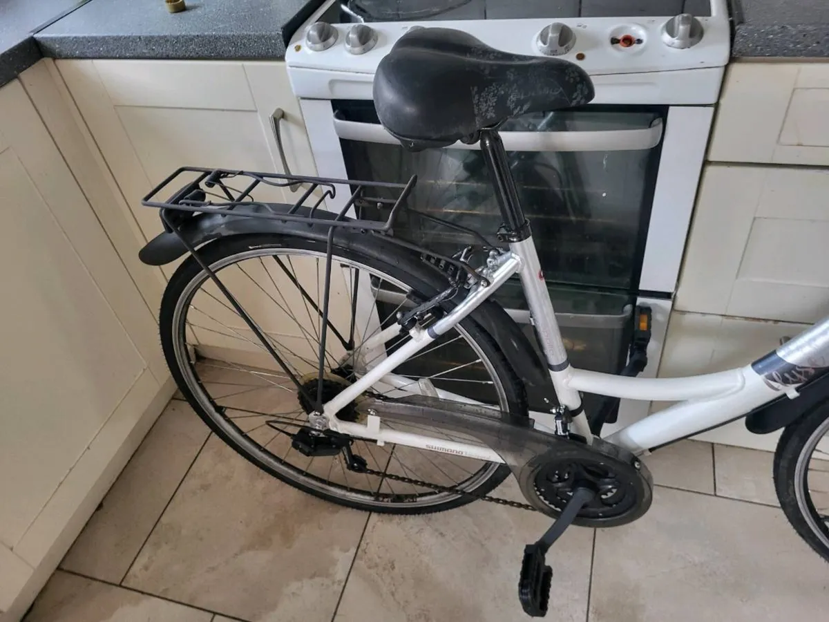 Ladies bike - Image 2
