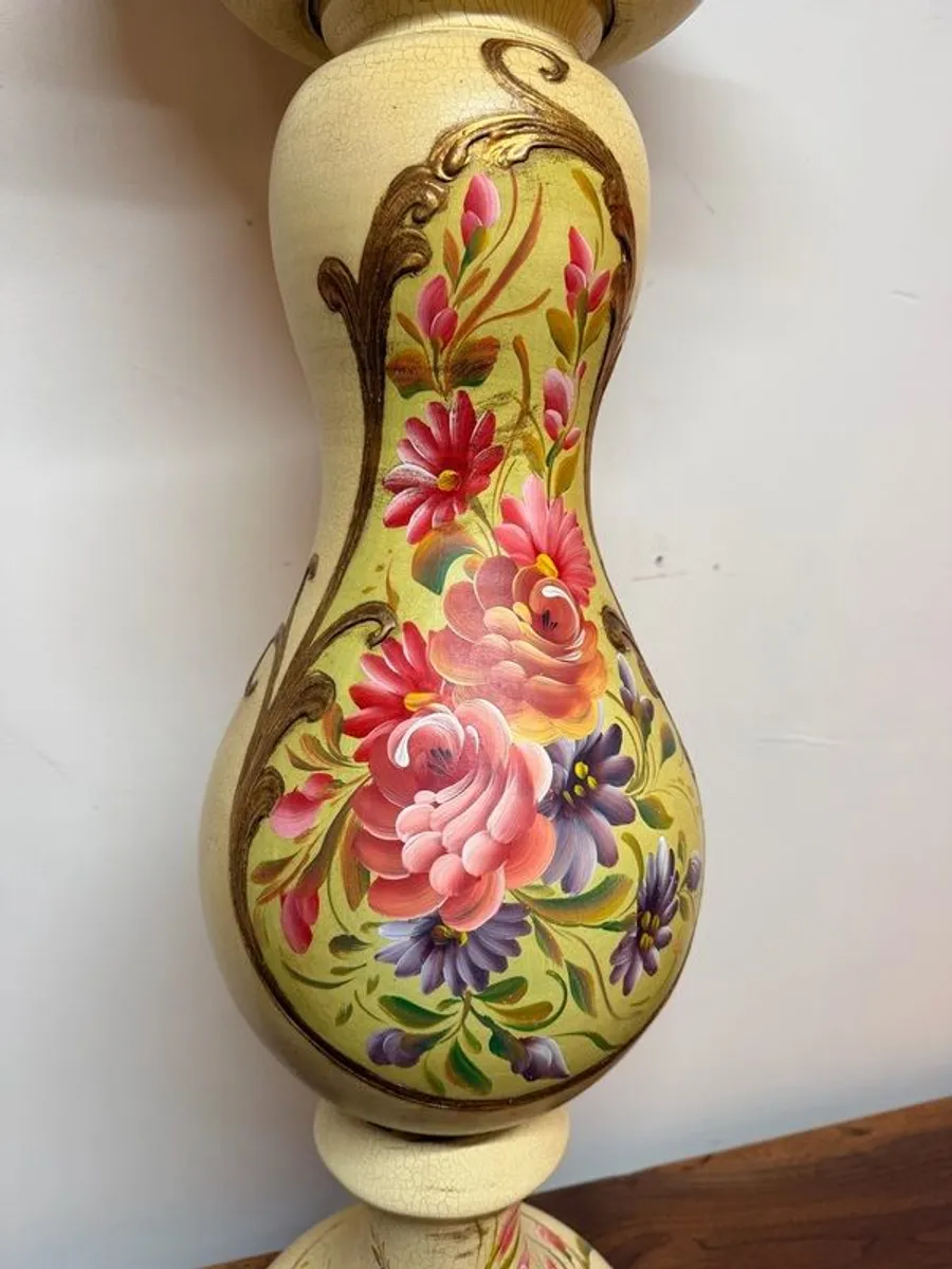 Elegant Hand Painted Floral Pedestal Jardiniere with Scalloped Bowl - Image 3