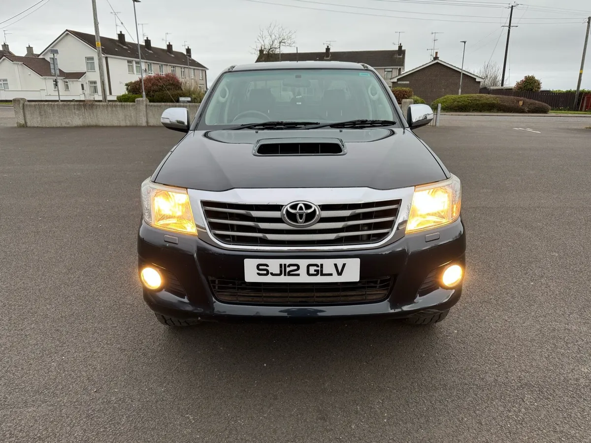Toyota Hilux 3.0l invincible 2012 - Image 2
