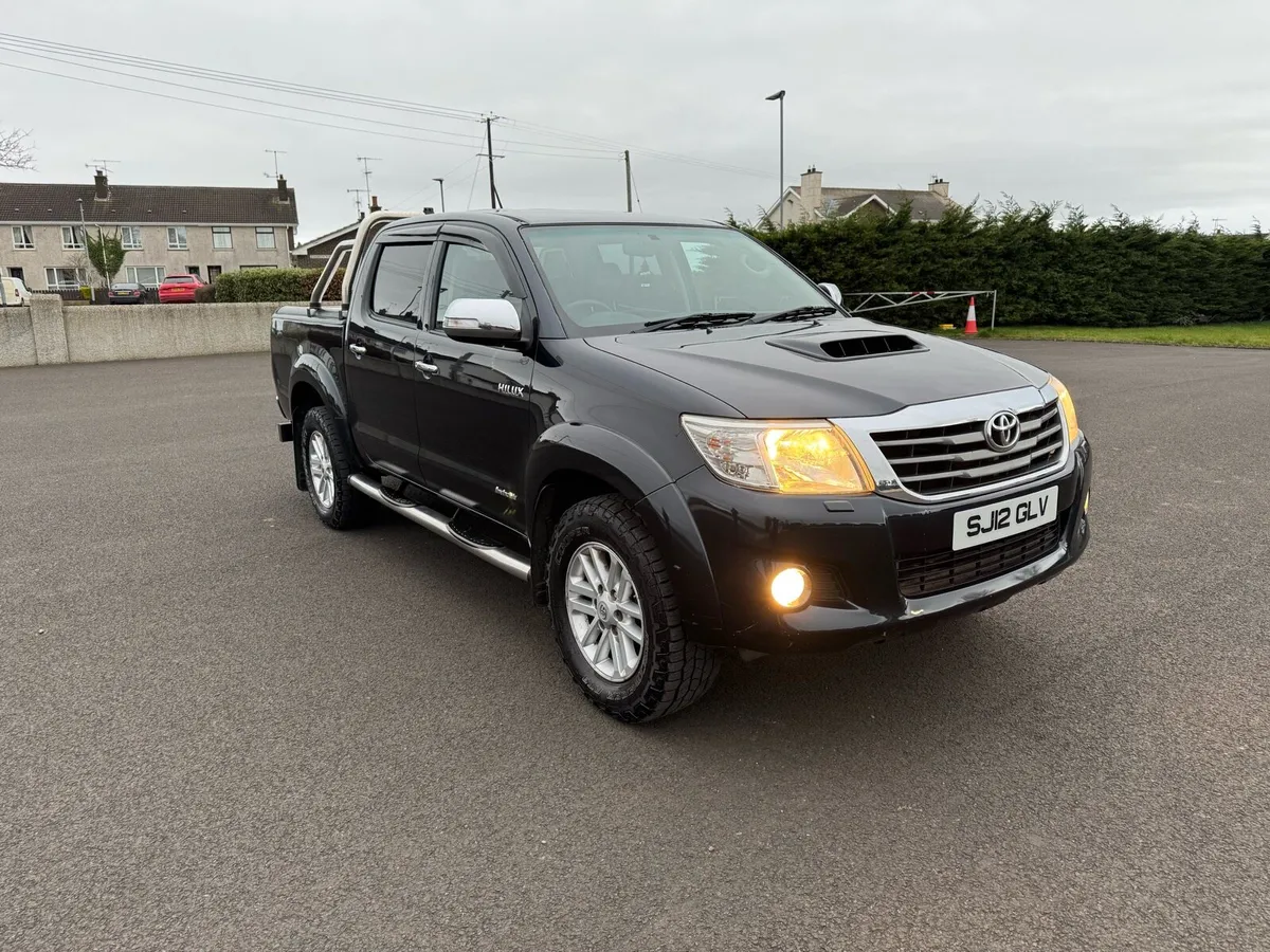 Toyota Hilux 3.0l invincible 2012 - Image 3