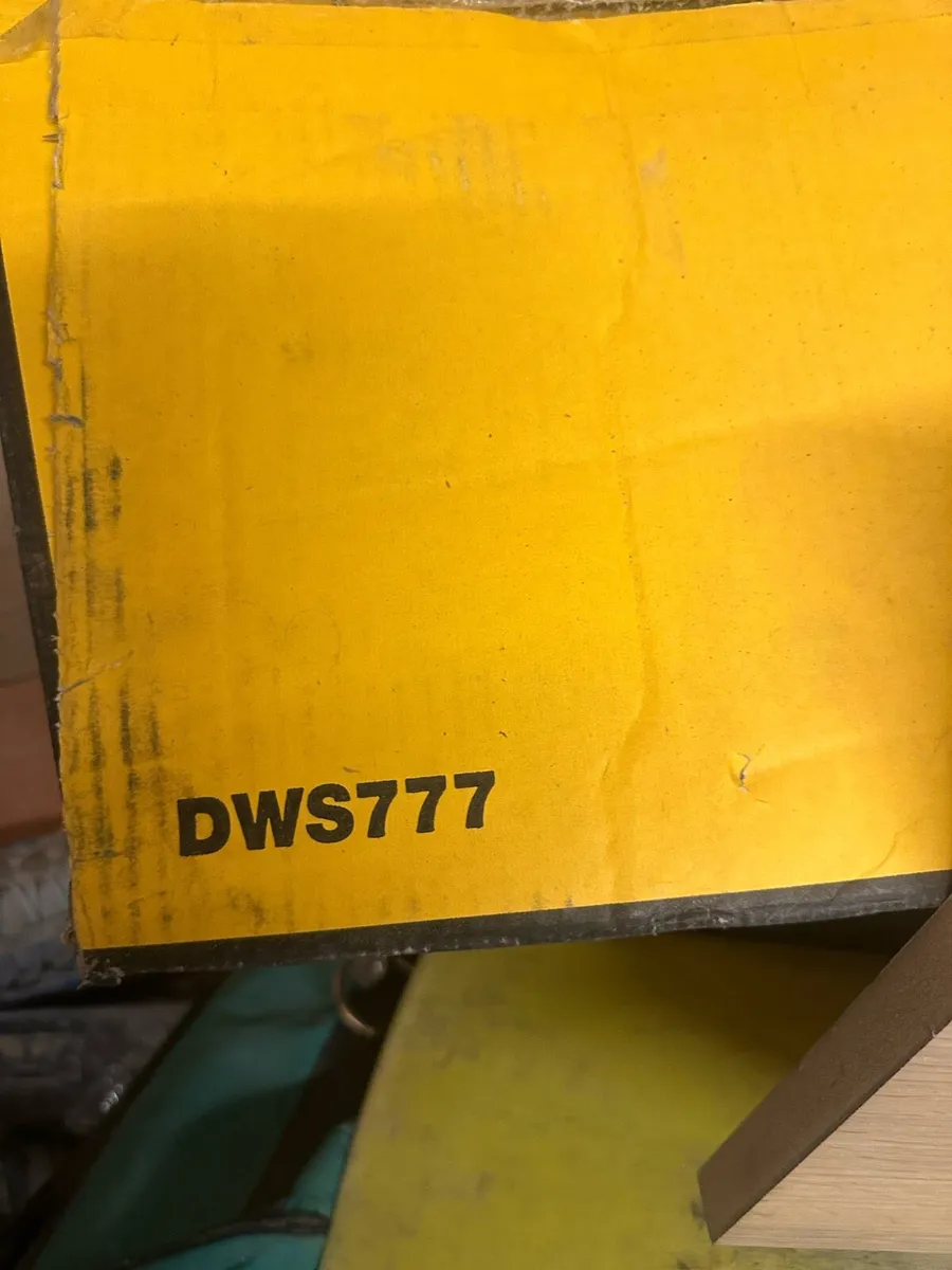 Dewalt brand new never used - Image 4
