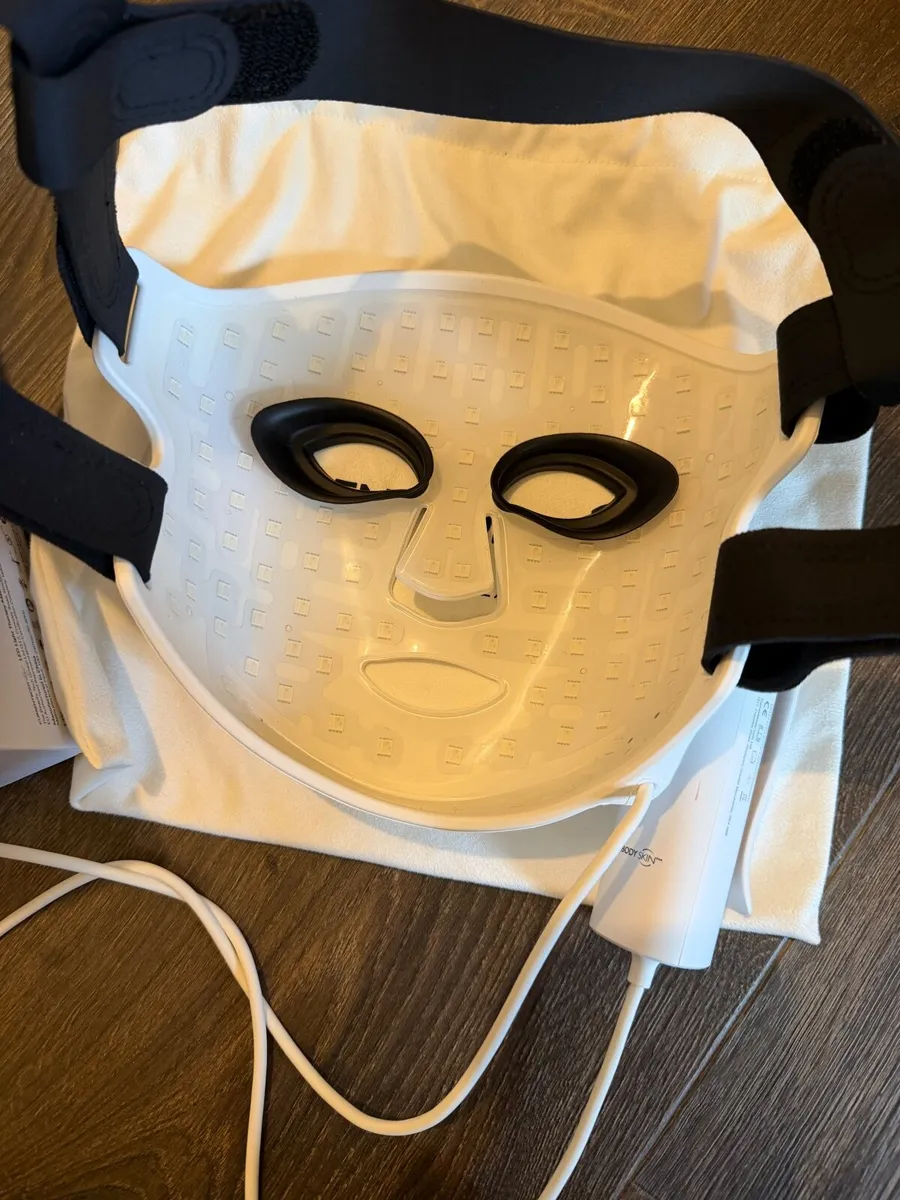 Current Body LED Mask series 2 - Image 3