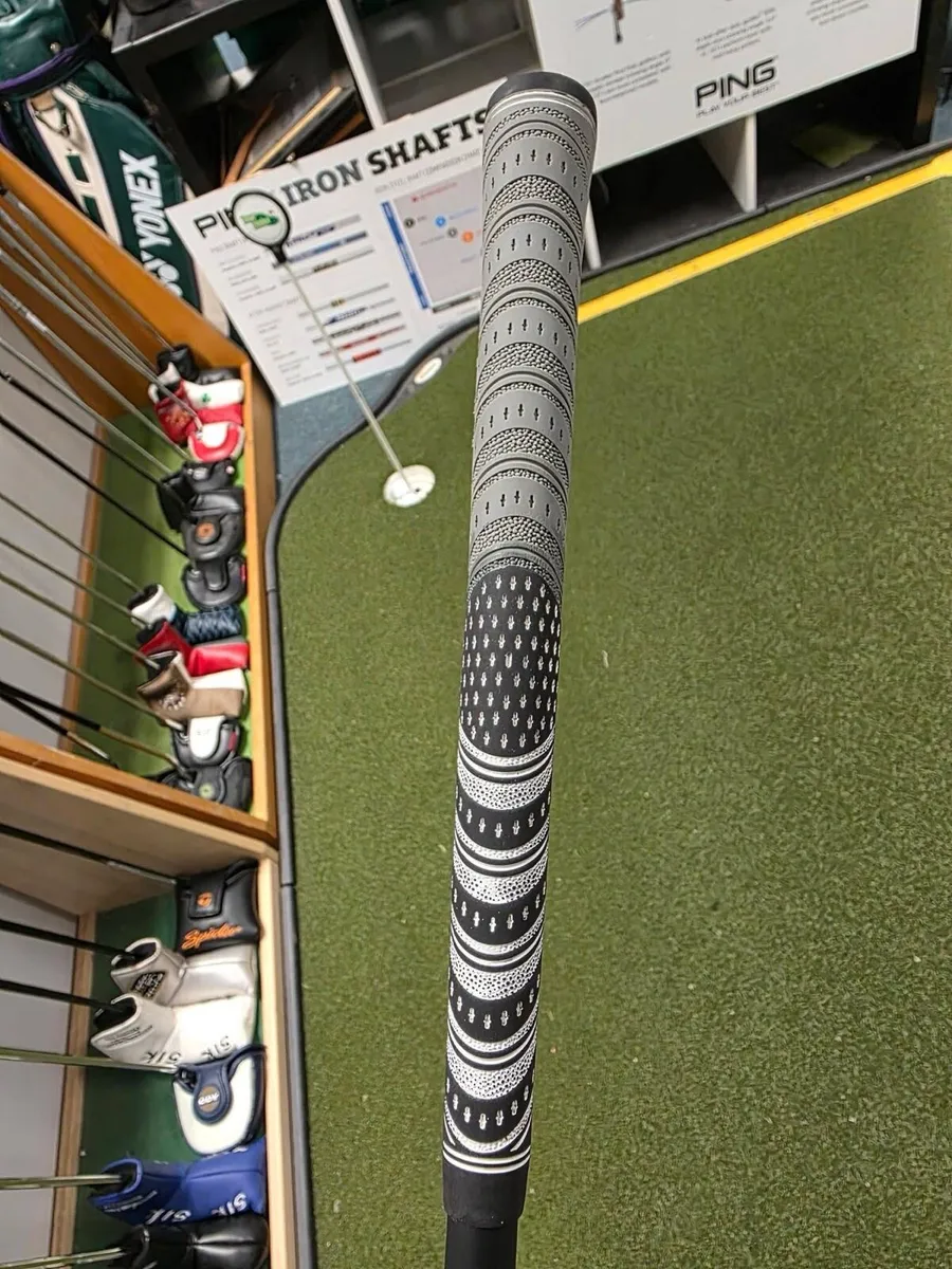 Titleist u500 Forged 2 Iron - Image 4