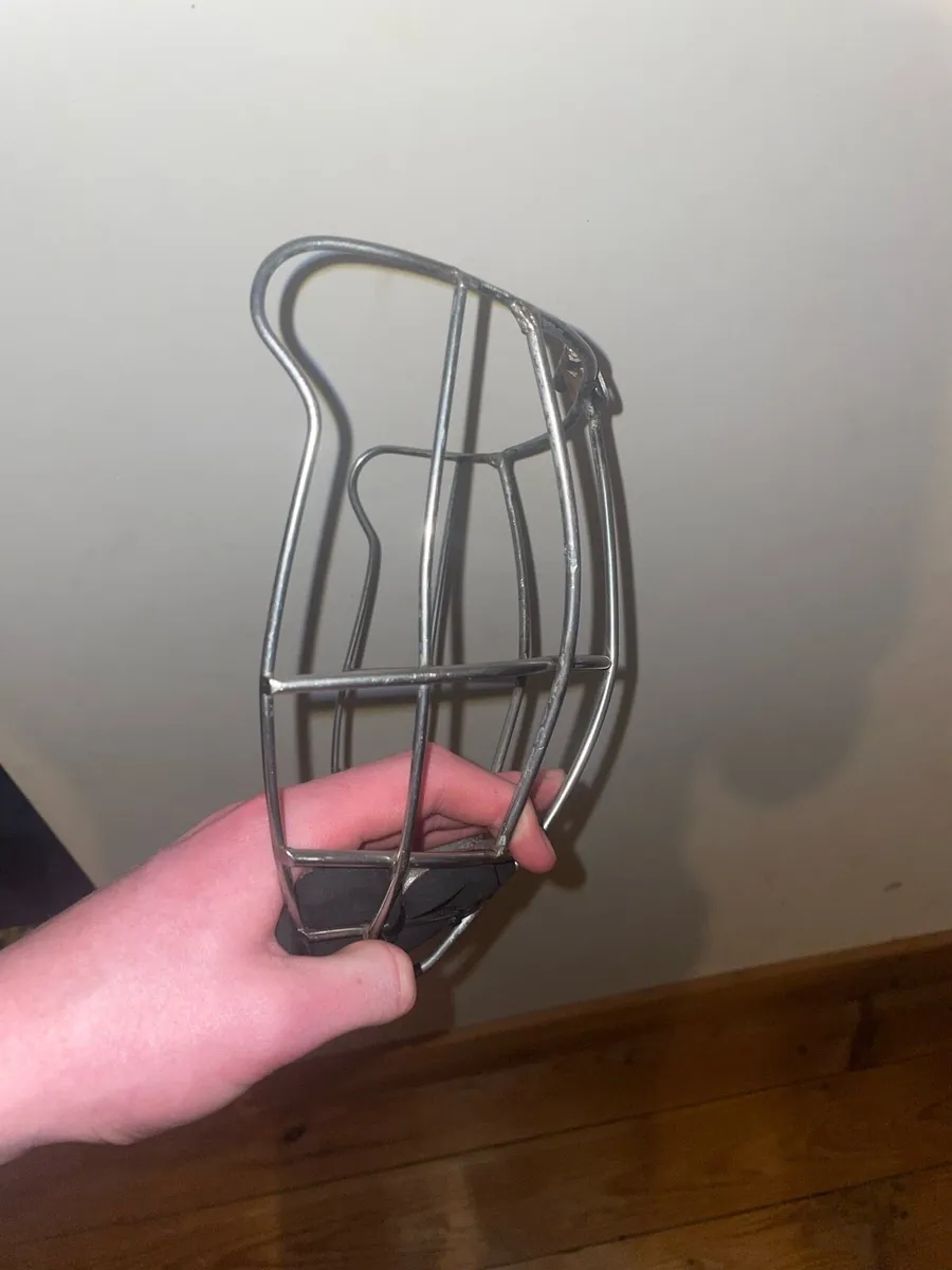 Oldstyle guard - Image 4