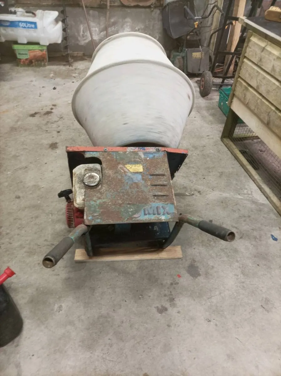 Cement mixer - Image 2